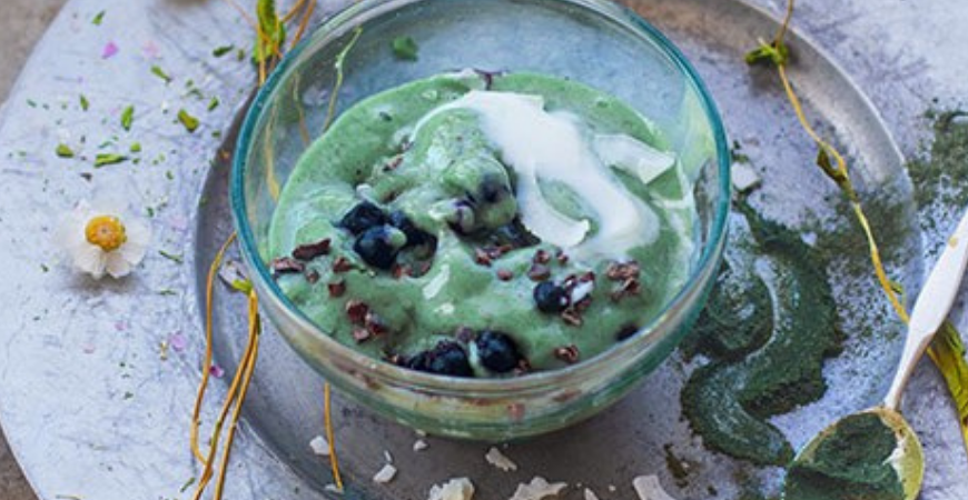 Recette du Smoothie Bowl "bleu comme toi" à la Klamath